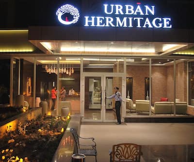 https://imgcld.yatra.com/ytimages/image/upload/t_hotel_yatra_city_desktop/v1450672345/Domestic Hotels/Hotels_Nagpur/Urban Hermitage/Overview.jpg